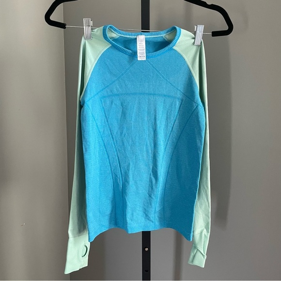 Ivivva Fly Tech Long Sleeve Top Color Block Thumb Holes Size Large - Picture 1 of 4